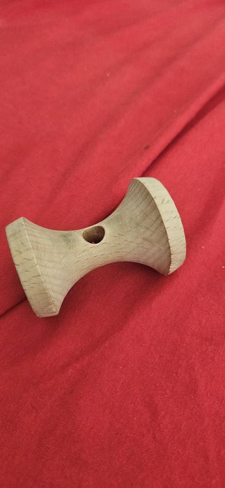 Vand cupe si tama de la kendama
