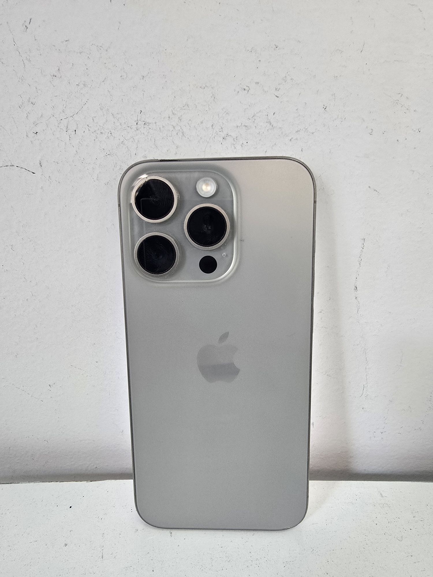 Apple Iphone 15 pro 128Gb, с гаранция