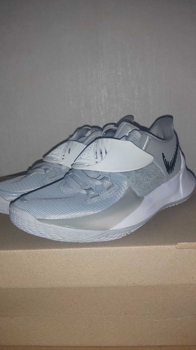 Nike Kyrie Low 3 TB - Номер 38.5