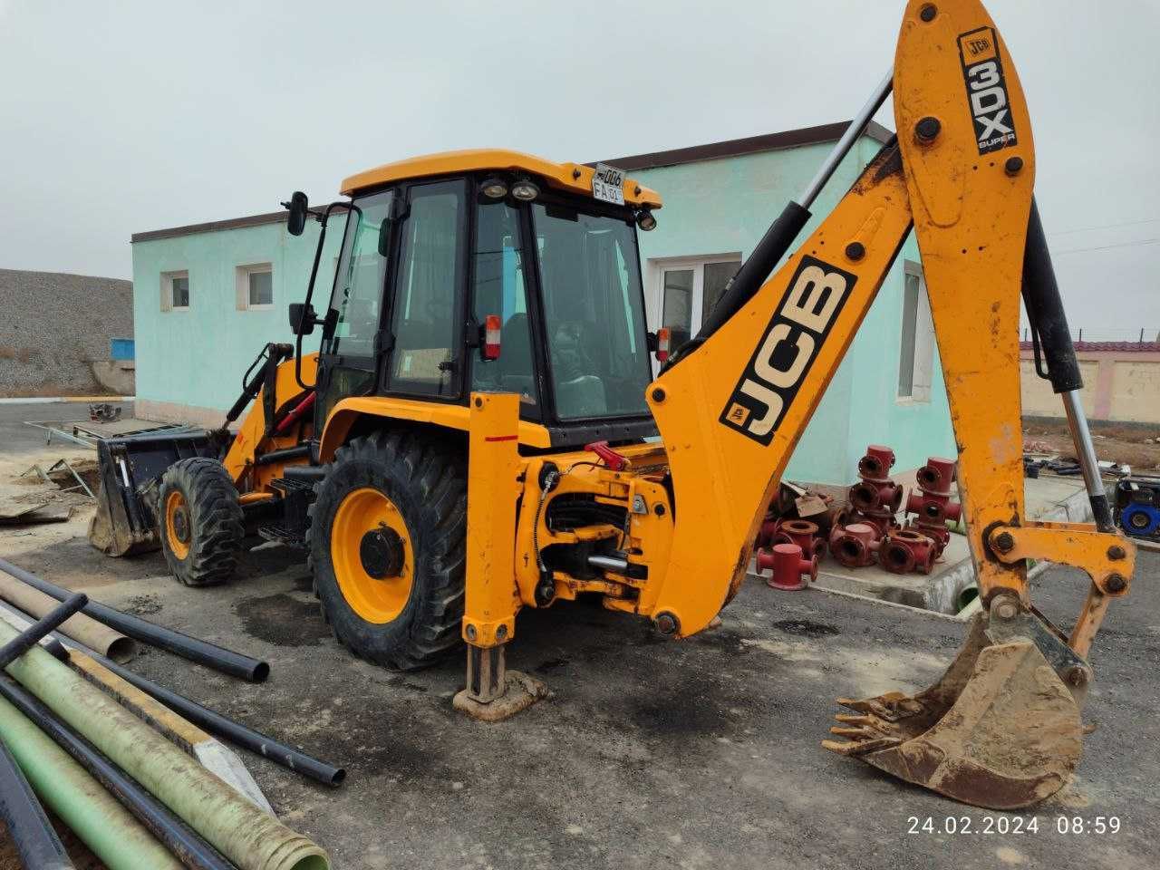 Аренда JCB 3DXS экскаватор погрузчик