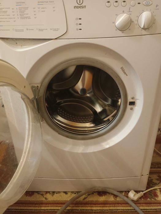 Продам стиральную машину на 3,5 кг