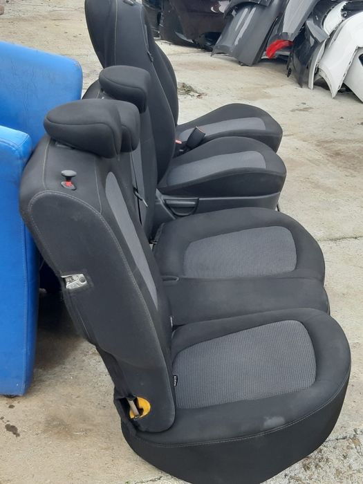 Scaune banchete Hyundai i 20