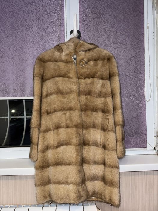 Норковая шуба карамельного цвета