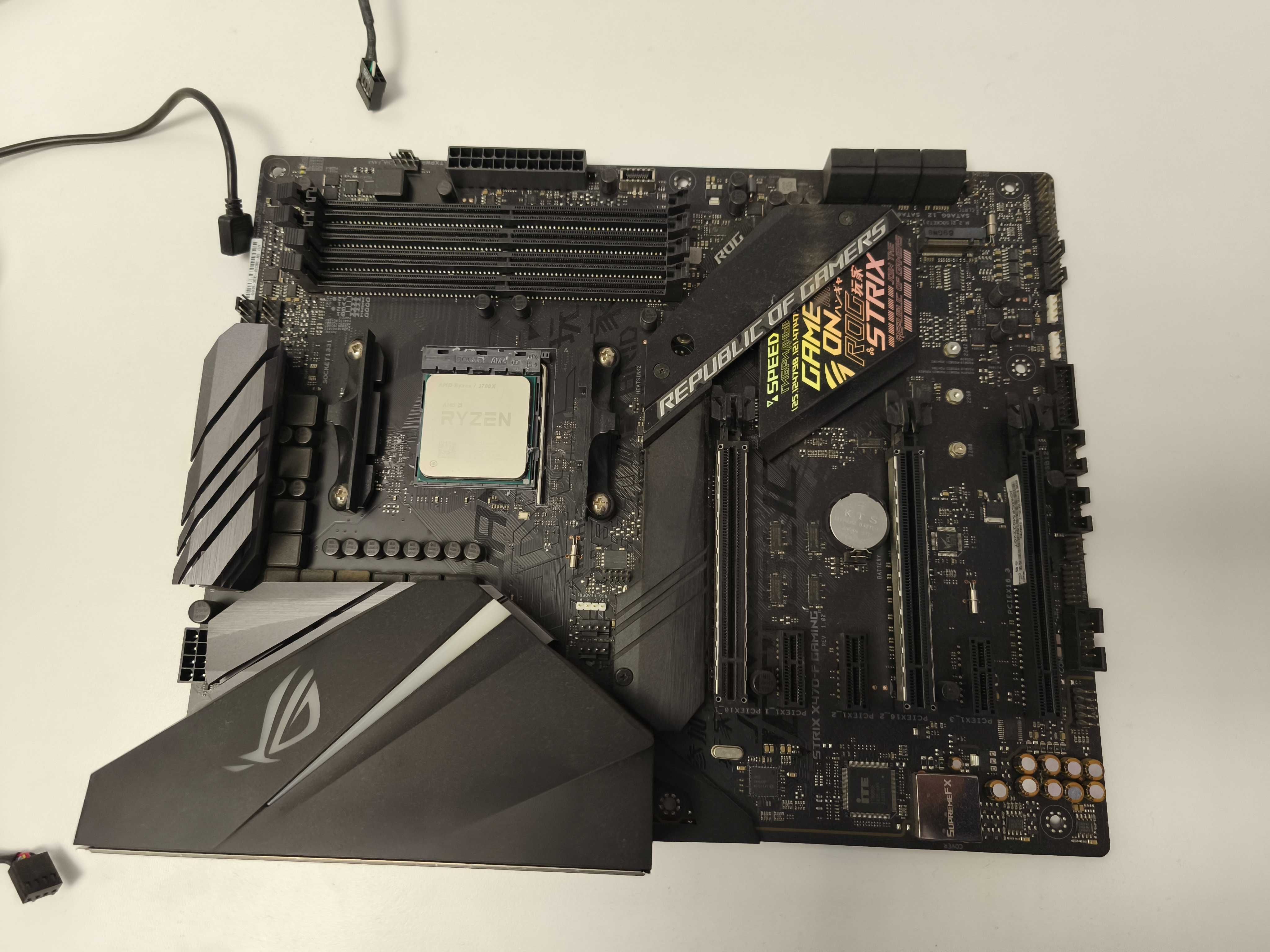 Placa de baza Asus ROG STRIX X470-F GAMING, Socket AM4