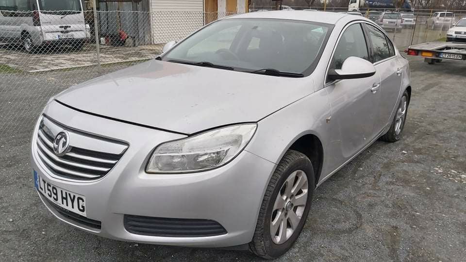 Опел Инсигния 2.0 цдти 131 к.с. / Opel Insignia 2.0 cdti 131 НА ЧАСТИ