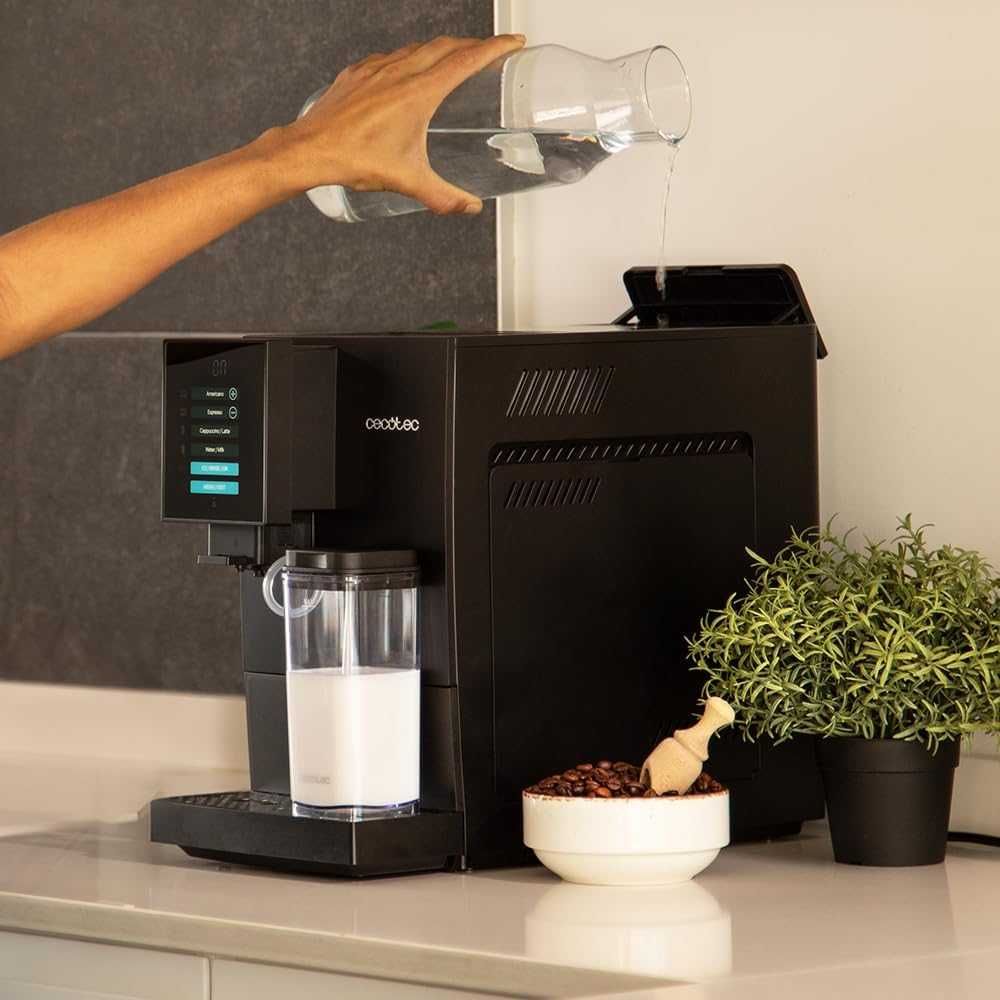 Кафеавтомат Cecotec Cremmaet Compact-ccino с млечна система 19 Bar