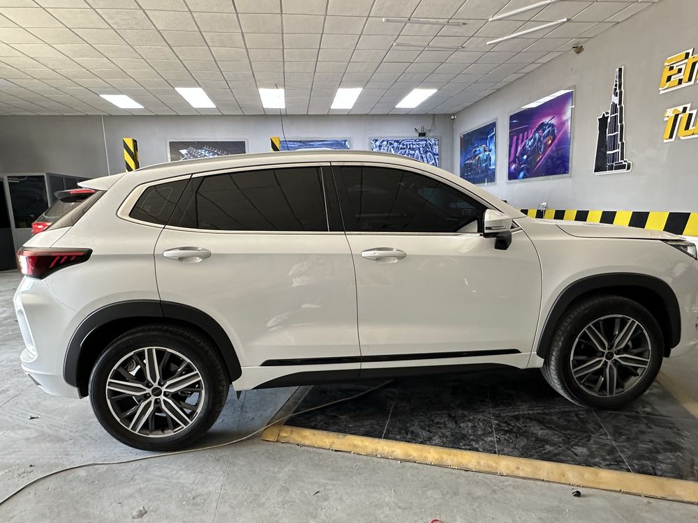 Exeed LX Premium 1.5 Turbo