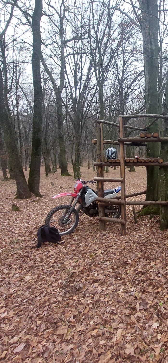 Vând husqvarna wr125 2t