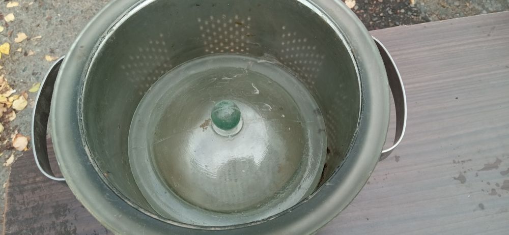 Дуршлаг для варки в воде или варки в аодяной бане  из н