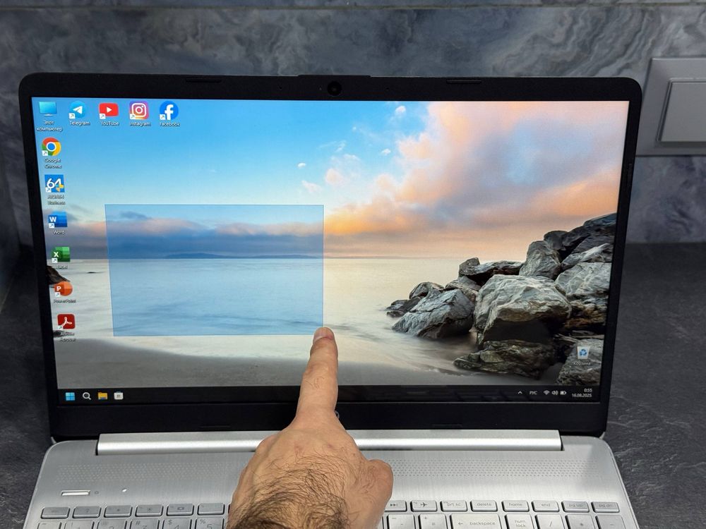 HP Laptop 15 i7-1165G7 / 16 / 256GB NVMe SSD/ Сенсорный экран