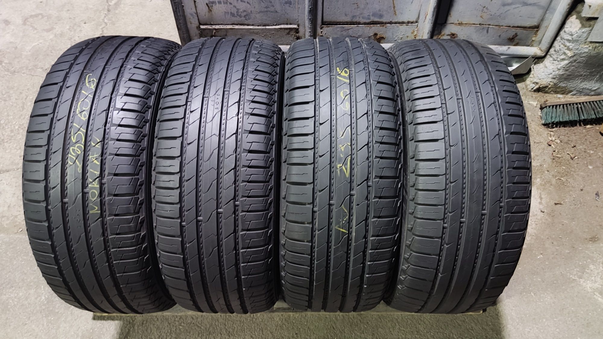 4бр. летни гуми 235/60/16 Nokian Line SUV, XL подсилени 
dot22
7/7.7mm