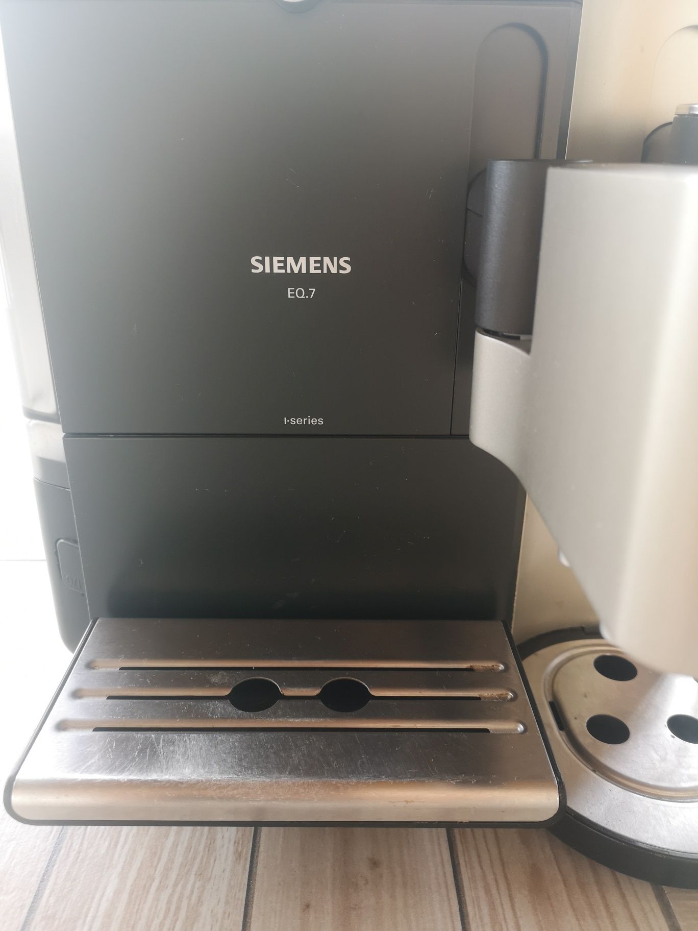 Кафемашина Siemens EQ7 Перфектна