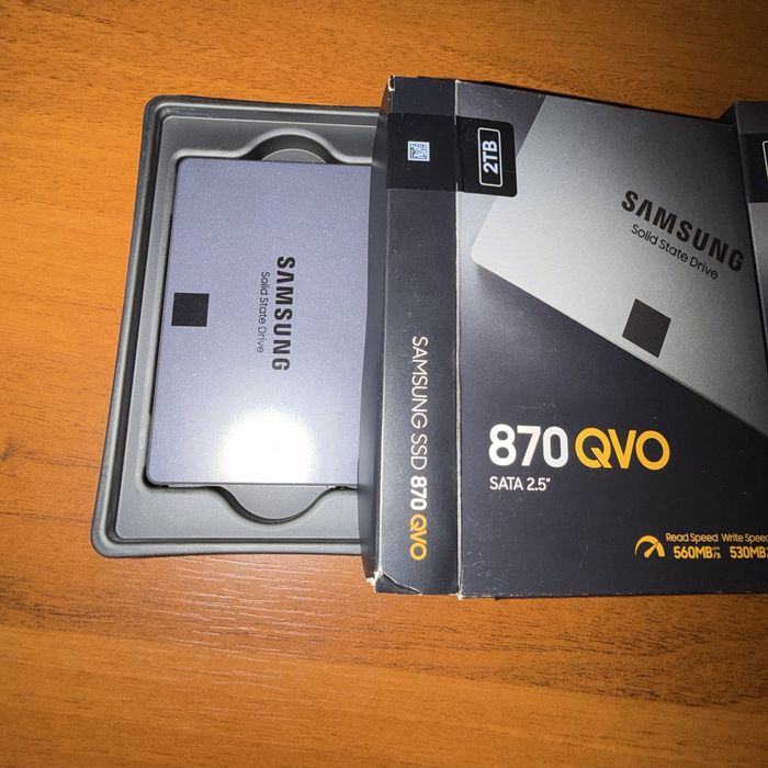 3 x SSD Samsung 870 QVO 2 TB Impecabile