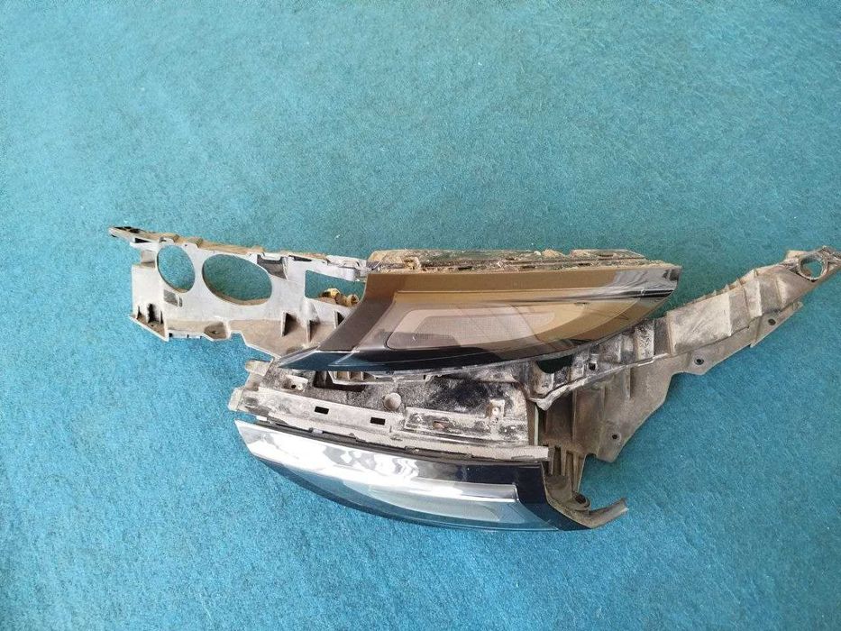 L 9 oldi yon tomn farasi o`ng va chap sotiladi