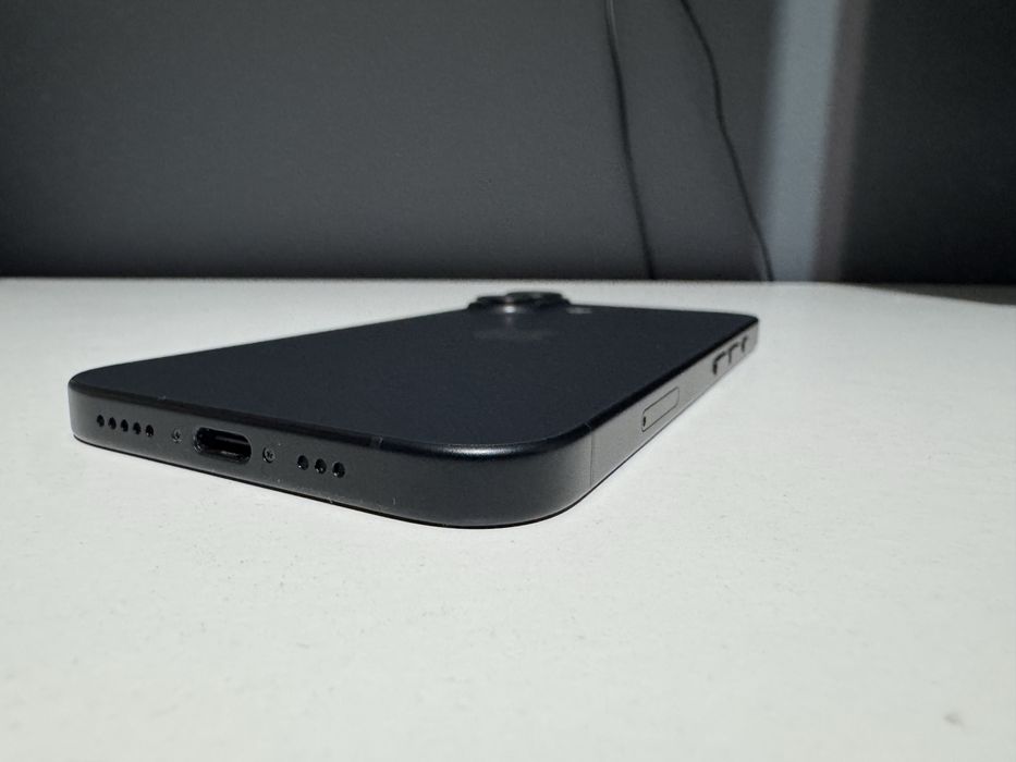 iphone 16 128 gb black 58 зареждания
