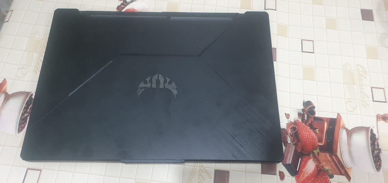 Продам игровой ноутбук asus ryzen 5 rtx 3050