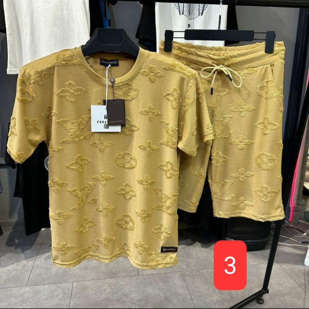 Set bărbați de vara, tricou și pantaloni scurți