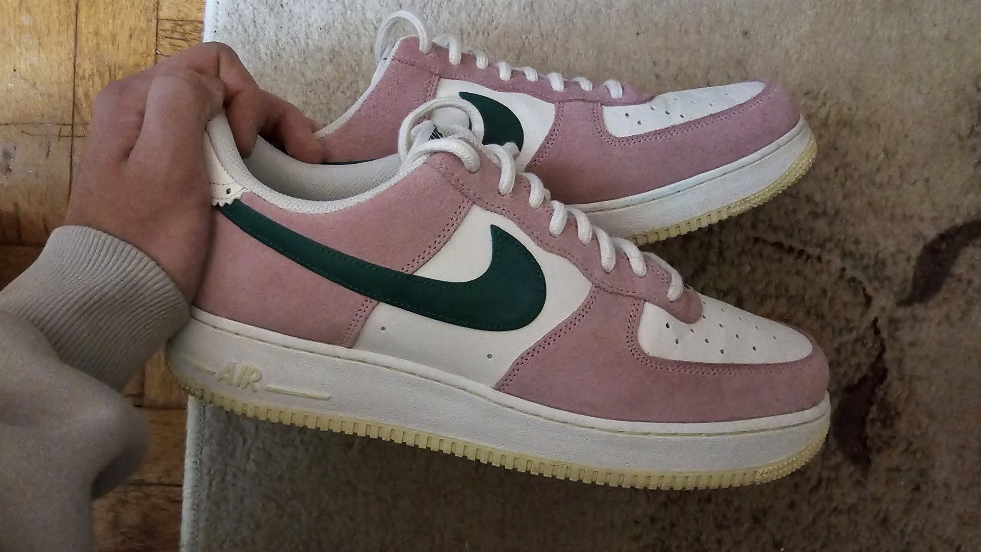 Pink Nike Air Force 1 '07
