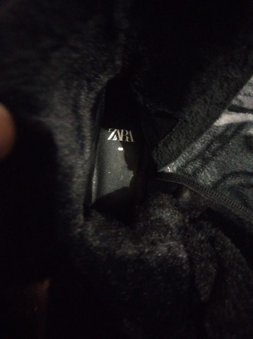 Ghete Damă Zara din piele originale  purtate o dată