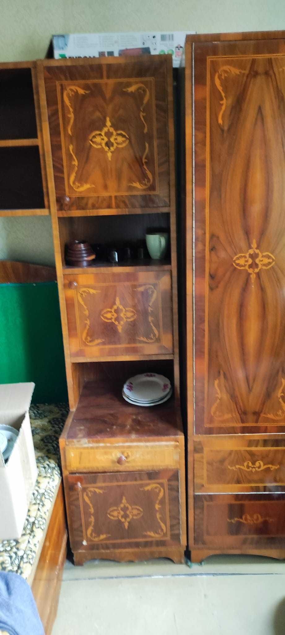 Mobila vintage dormitor cu intarsia
