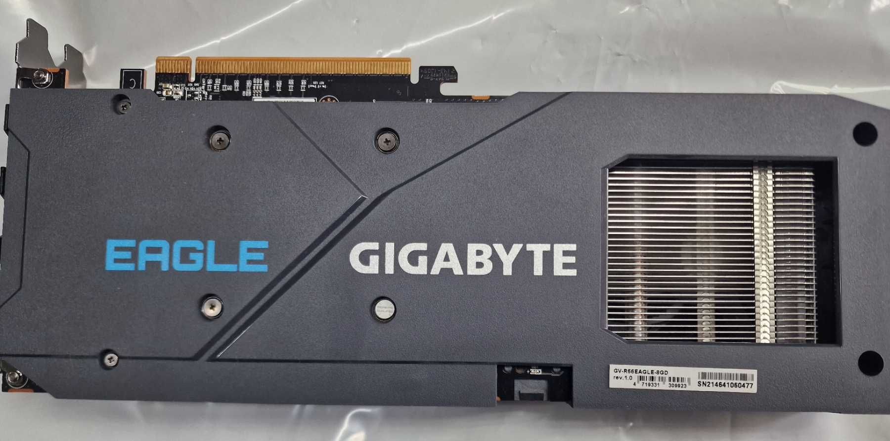 AMD Radeon Gigabyte Eagle 6600 8GB DDR6 Гаранция 3 месеца