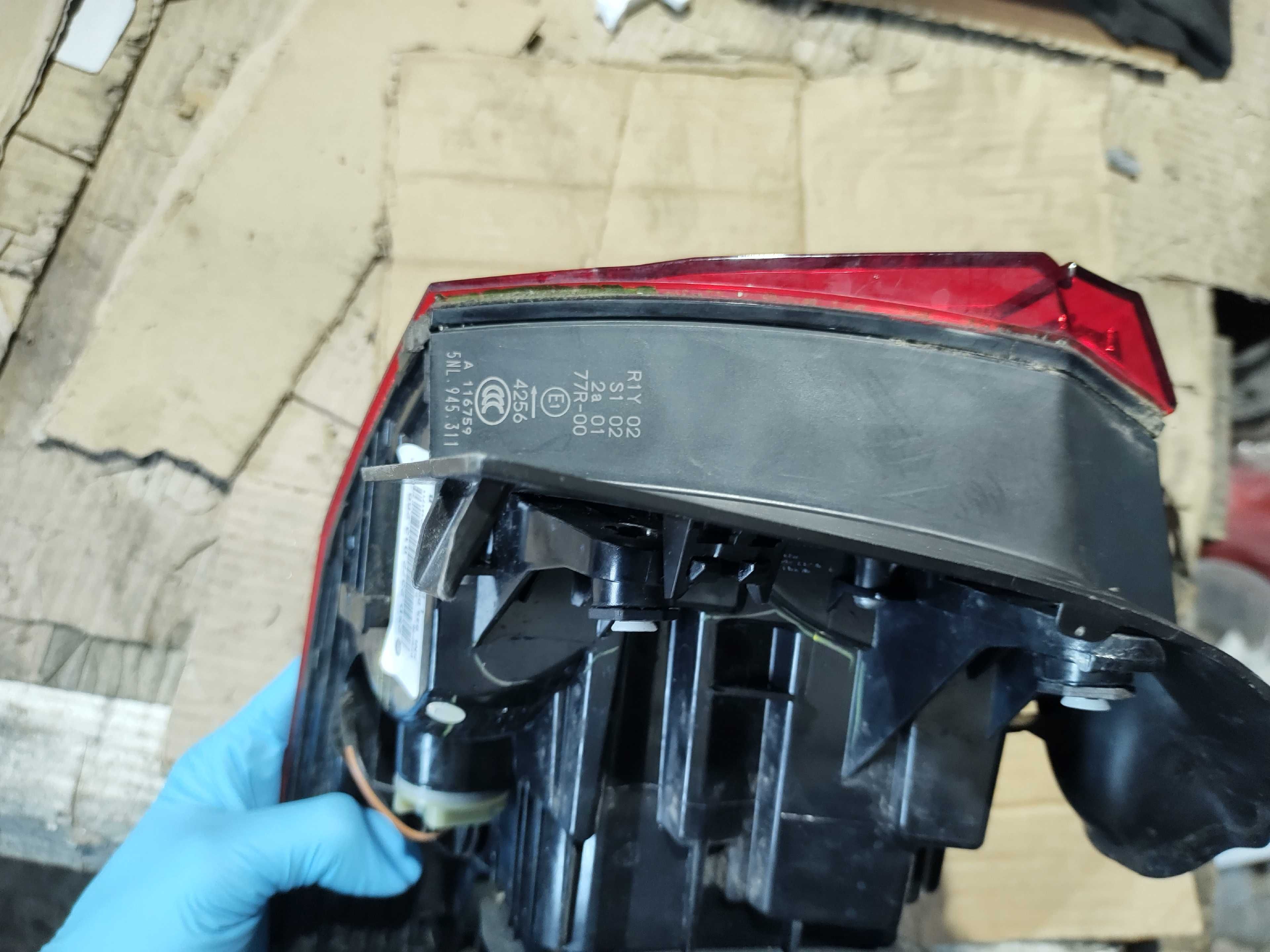 Външен Стоп Ляв VW Volkswagen TIGUAN