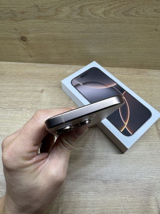 iPhone 16 PRO 256Gb Desert titanium 93% battery life