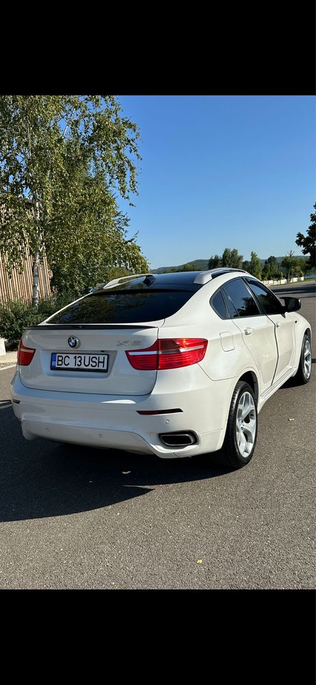 BMW X 6.