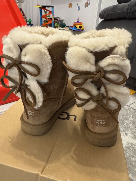 Ugg w classic double bow short