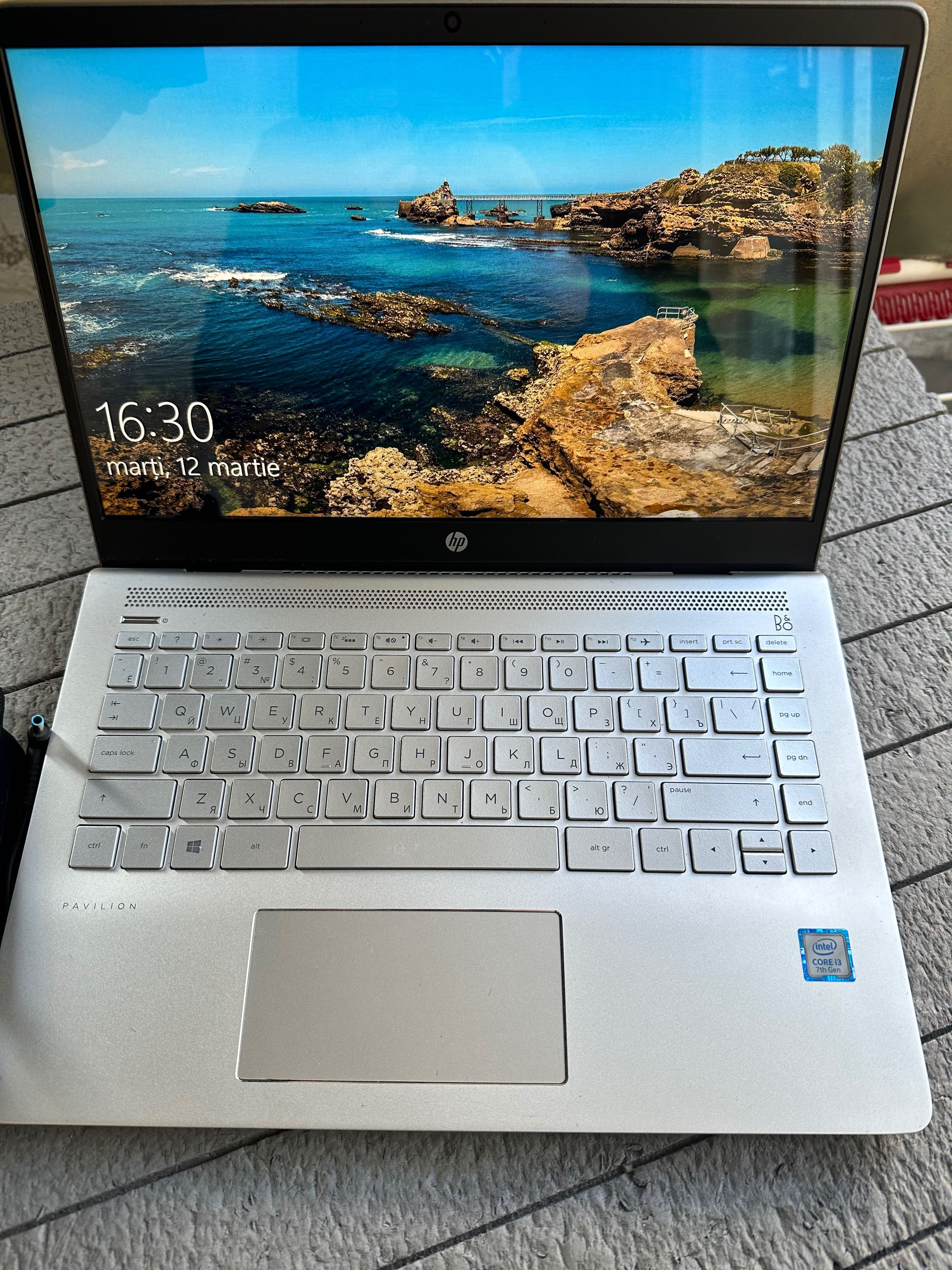 Laptop HP Pavilion 14” i3-7100u Gen 7 Full HD IPS