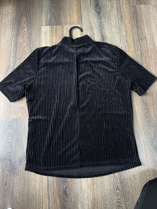 Черна кадифена рениска