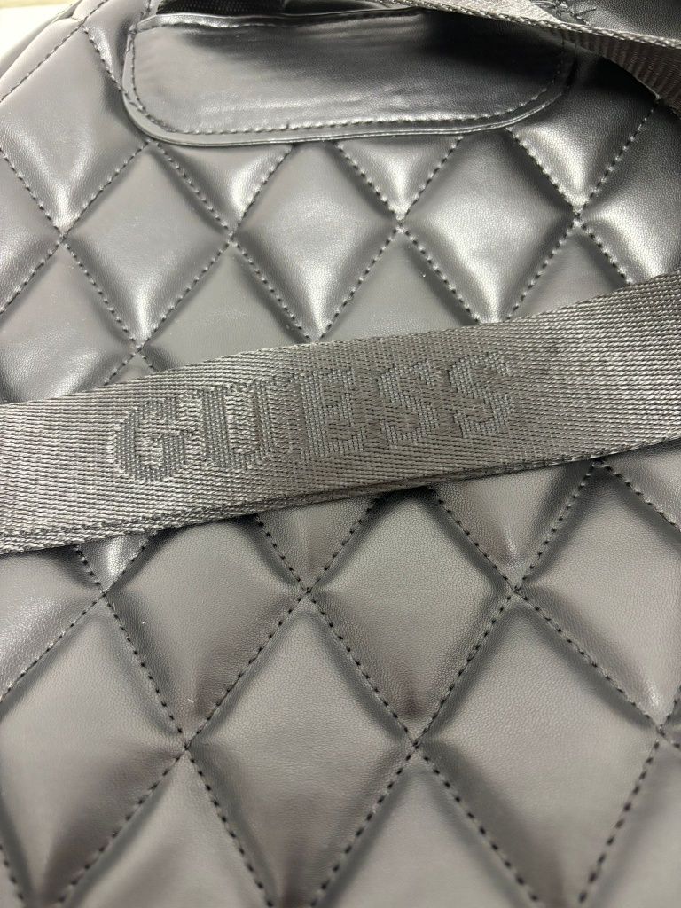 Ghiozdan GUESS Calitate Premium