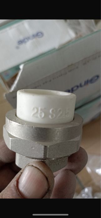 Муфта Разьемная  С  ВН Резьбой  DN25*1