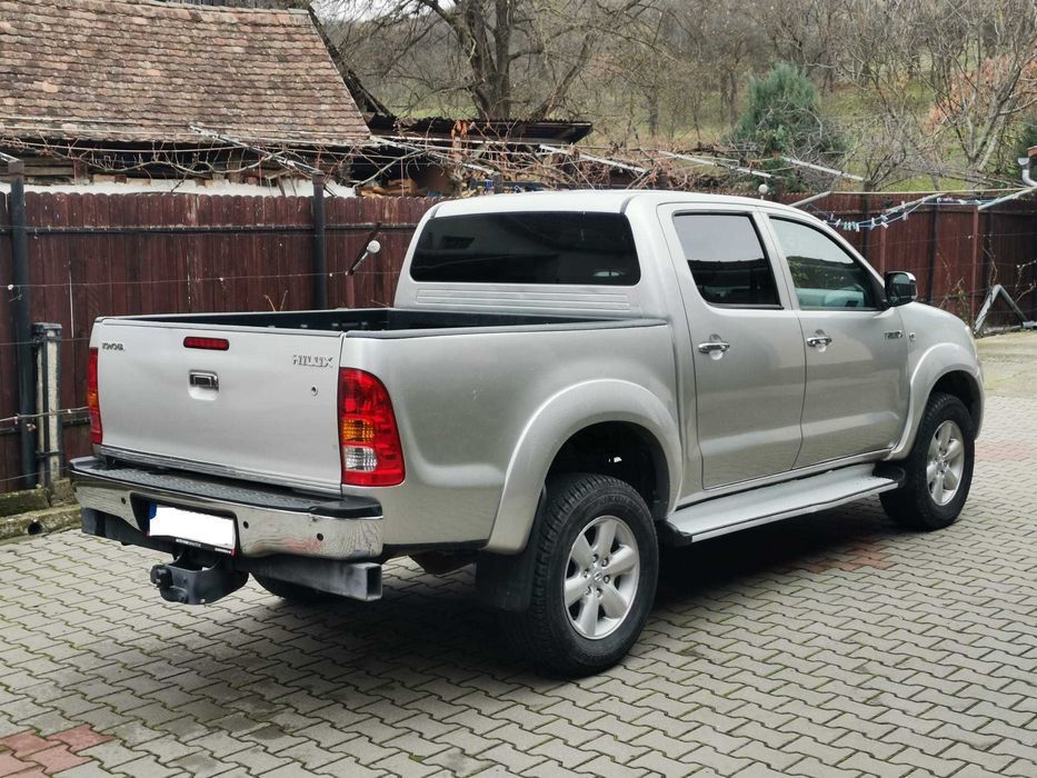 Toyota Hilux 3.0 D-4D 171cp Automat  2010