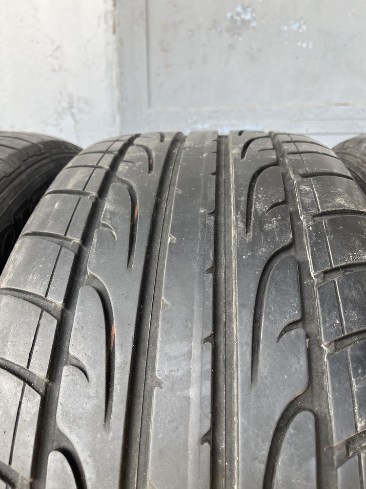 4 бр. летни гуми 255/45/19 и 235/50/19 Dunlop DOT 0418/4617 5,5-6 mm