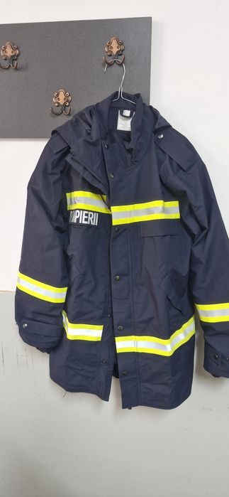 Costum izoterm si impermeabil Pompieri