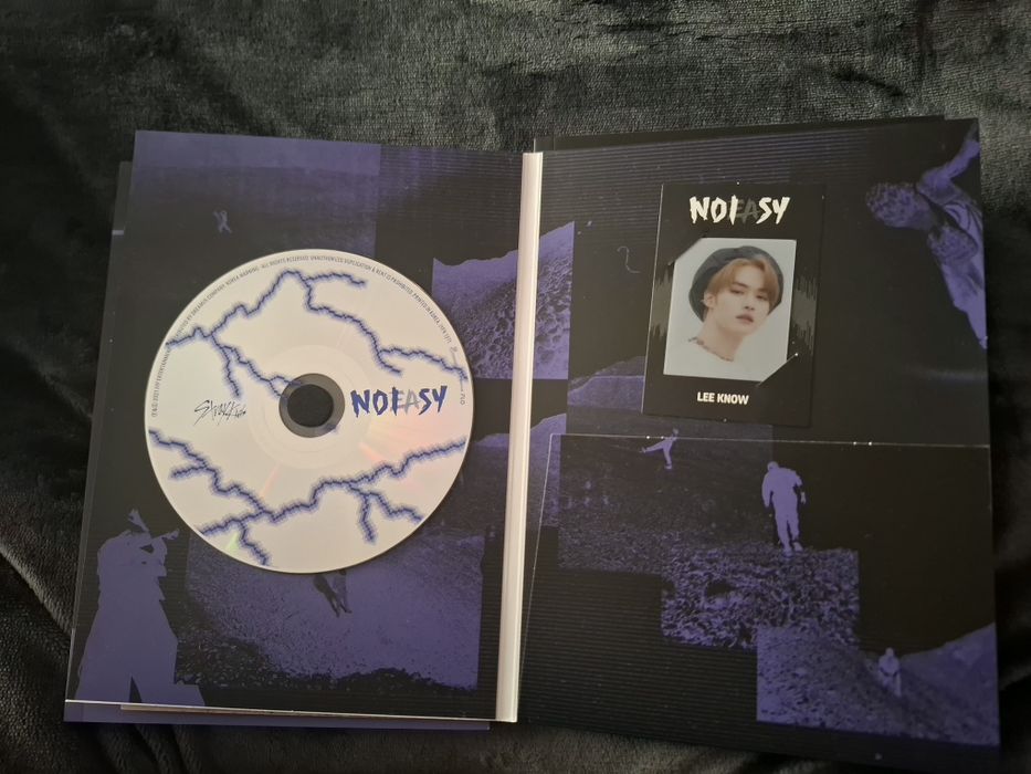 Албум на Strai Kids Noeasy