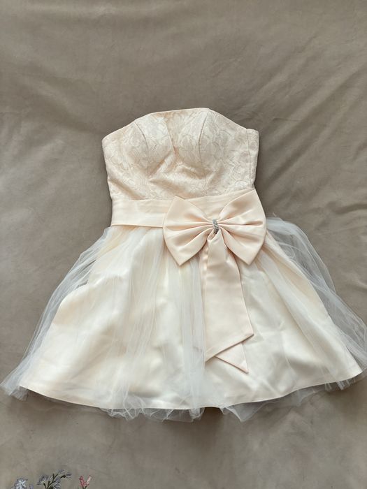 Платье коктейльное