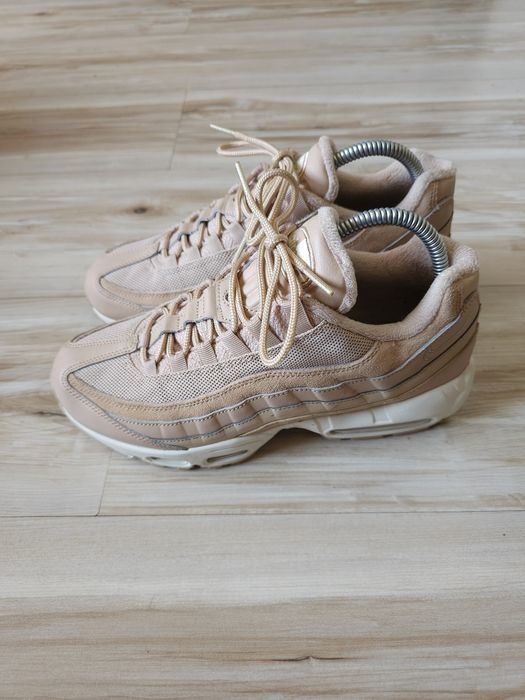 Оригинални дамски маратонки Nike Air Max 95 Bio Beige