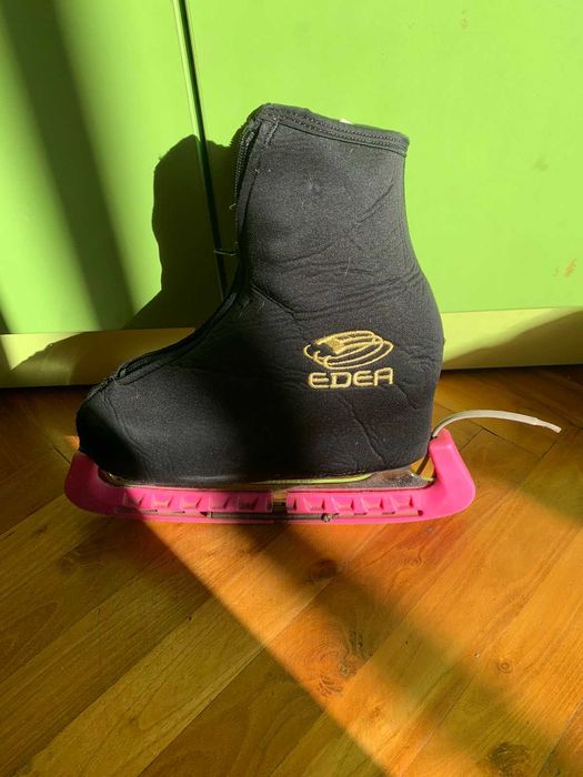 Професионални кънки за фигурно пързаляне Risport RF3