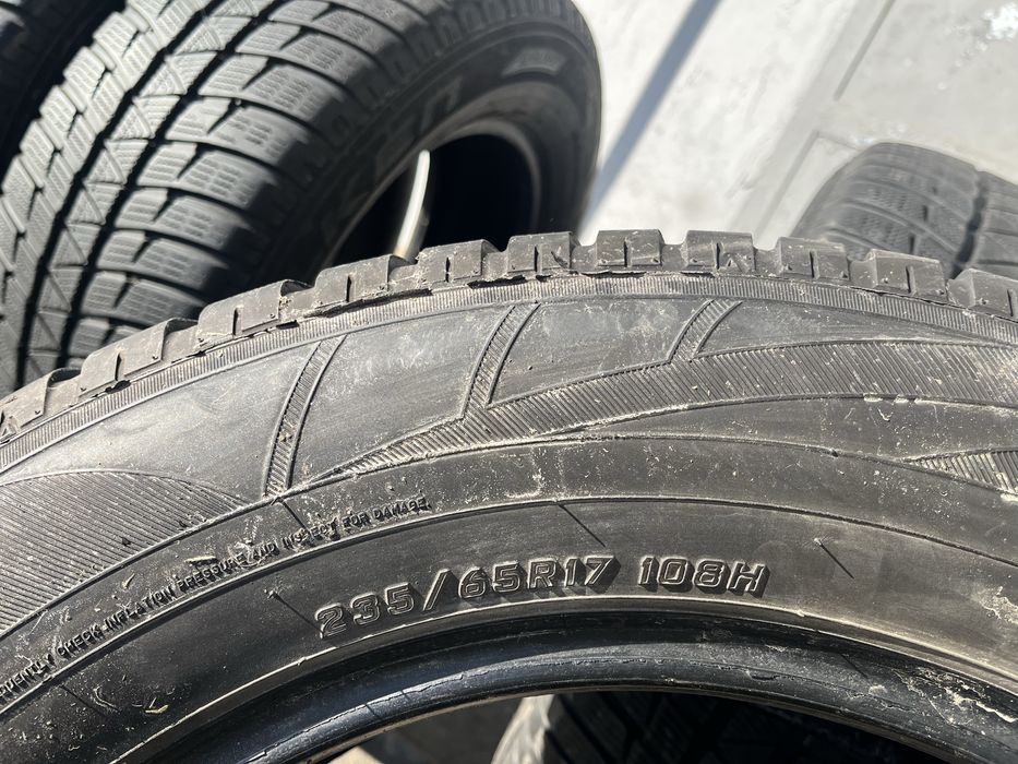 4 бр. зимни гуми 235/65/17 Falken 7 mm DOT 2417