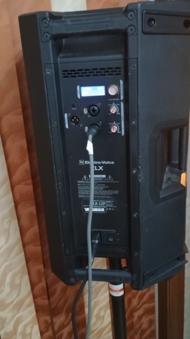 2 Boxe active ElectroVoice ZLX-12P