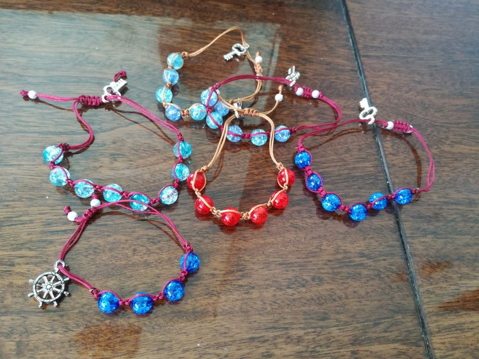 Гривни ръчна изработка