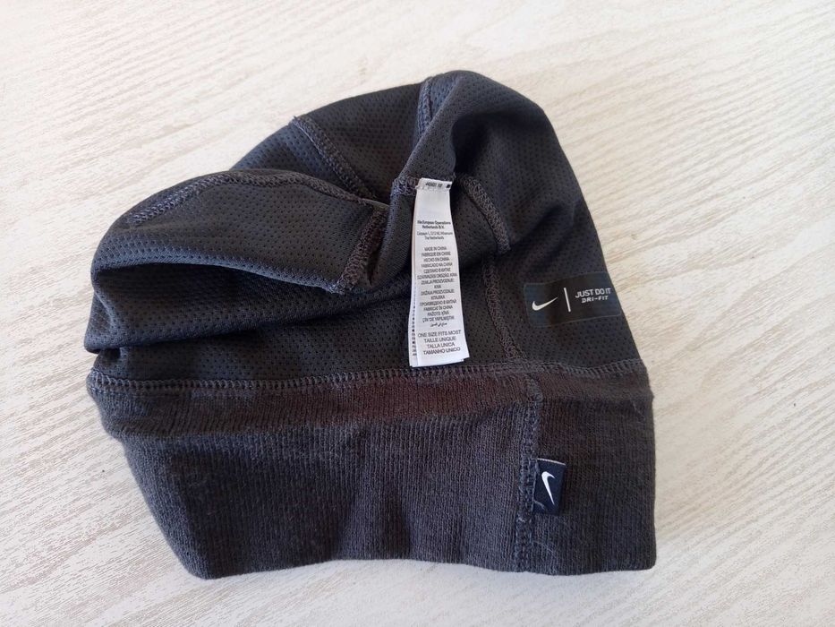 Nike Dri Fit зимна шапка