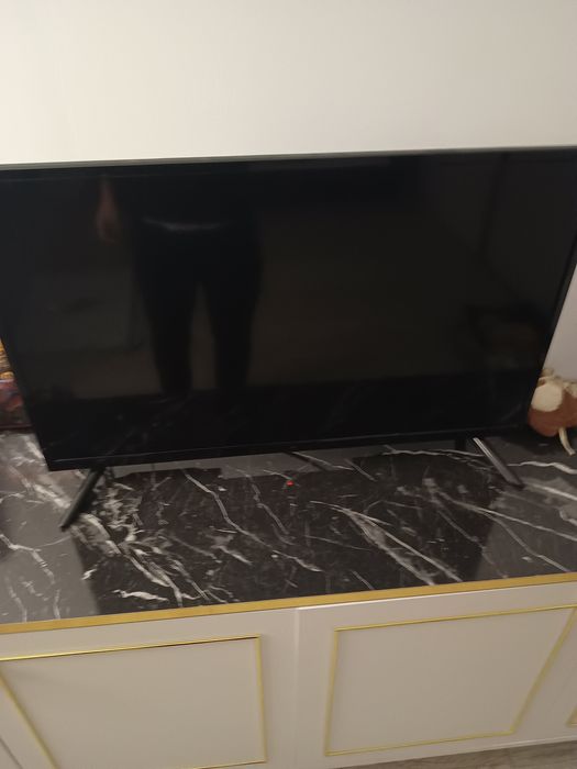 Vând tv nei  hd 81 cm stare impecabila