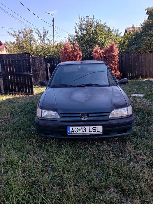Vând  Peugeot 306