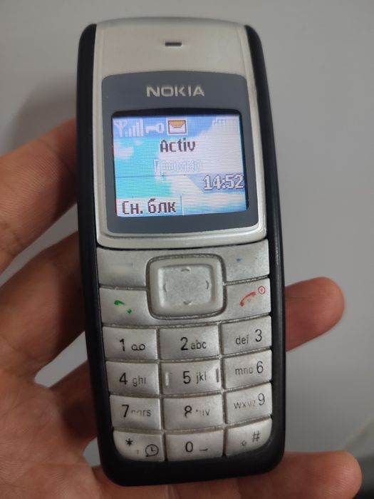 Кнопочный телефон. Звонилка Nokia.