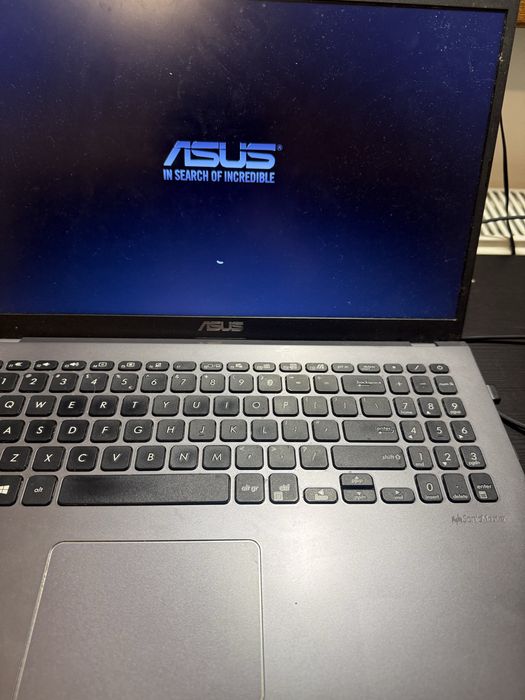 Laptop ASUS VivoBook i5