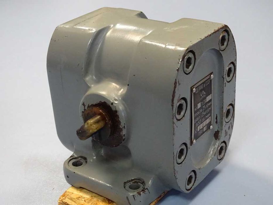 хидравлична помпа Г11-23А 25L/min 1450min-1