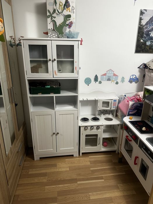 bucatarie si corp dulap copii joaca